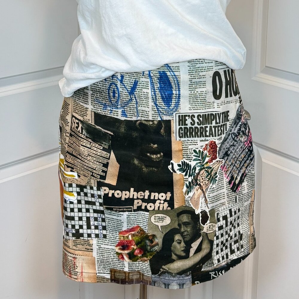 Desigual Newspaper Print Mini Skirt XL - Graphic Statement Y2K Grunge Streetwear